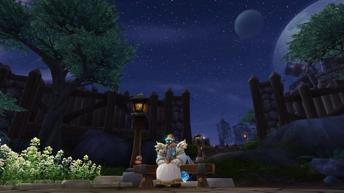 感觉鱼缸久了底下火山石里脏脏的，能彻底换水清理一遍不？